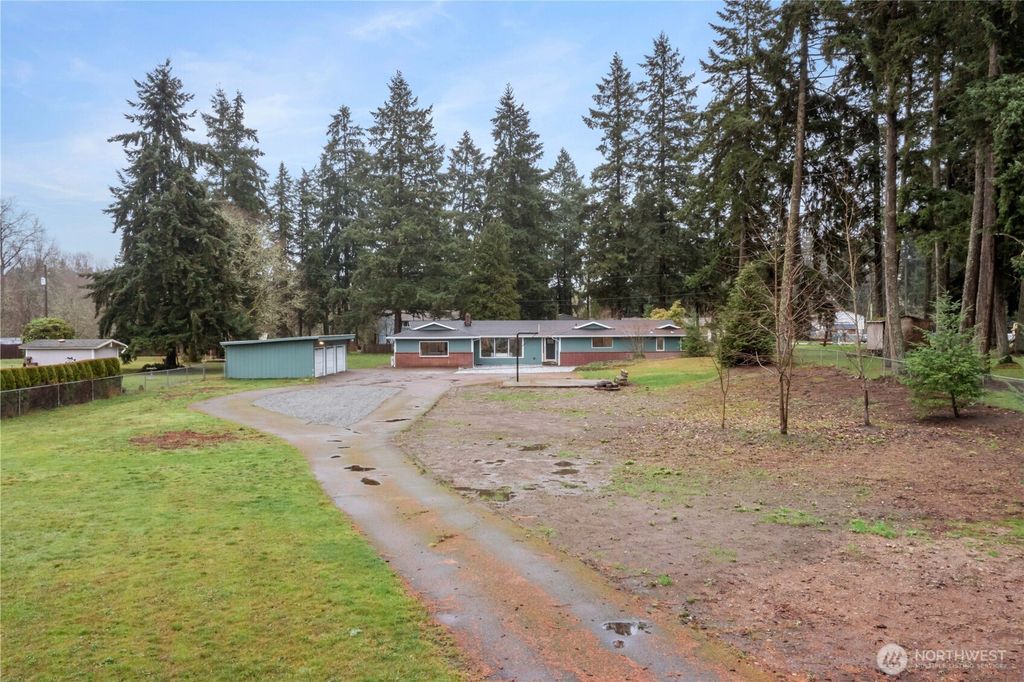 Photo of 18911 29th Avenue E, Tacoma, WA 98445 (MLS # 2460959)