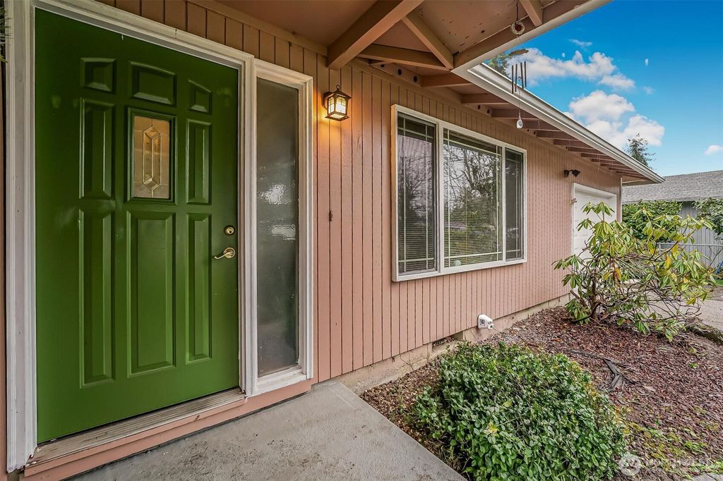 Photo of 15306 25th Avenue E, Tacoma, WA 98445 (MLS # 2476177)