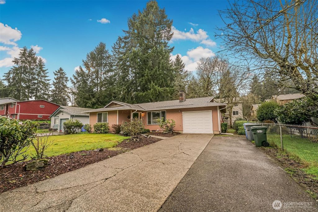 Photo of 15306 25th Avenue E, Tacoma, WA 98445 (MLS # 2476177)