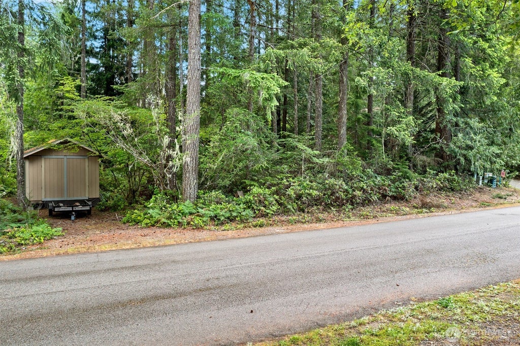 Photo of 531 N Fairway Drive W, Hoodsport, WA 98548 (MLS # 2536180)