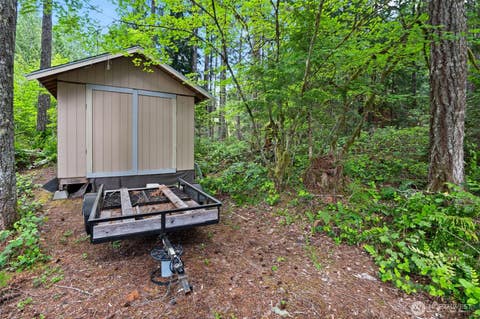Photo of 531 N Fairway Drive W, Hoodsport, WA 98548 (MLS # 2536180)