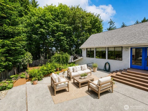 Photo of 10820 NE 183rd Court, Bothell, WA 98011 (MLS # 2577415)