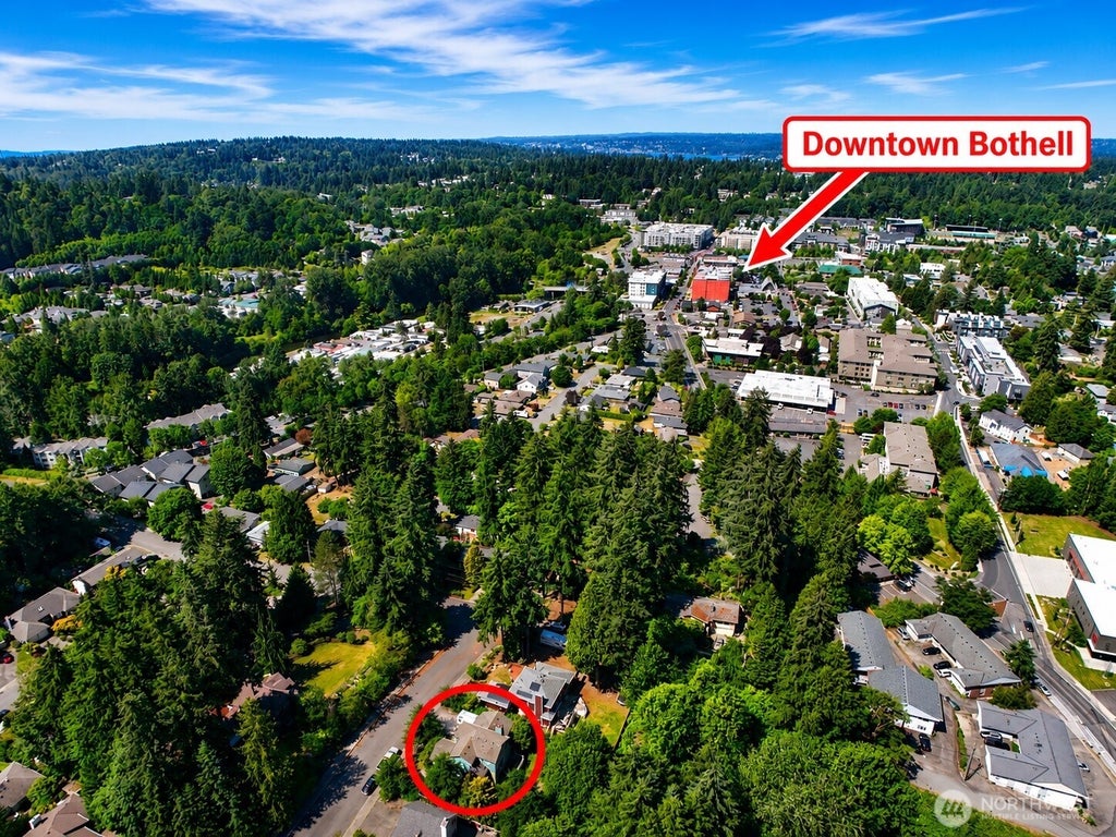 Photo of 10820 NE 183rd Court, Bothell, WA 98011 (MLS # 2577415)