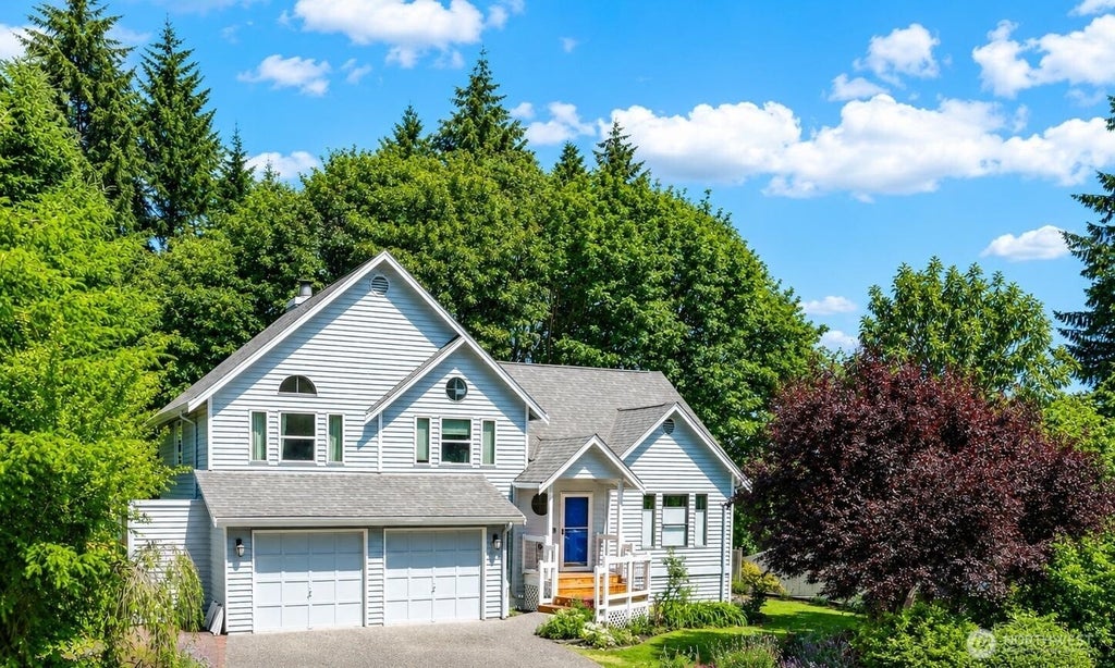 Photo of 10820 NE 183rd Court, Bothell, WA 98011 (MLS # 2577415)