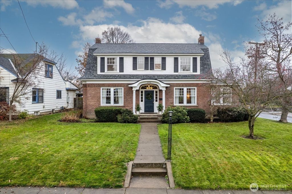 Photo of 1004 Boyer Avenue, Walla Walla, WA 99362 (MLS # 2458376)