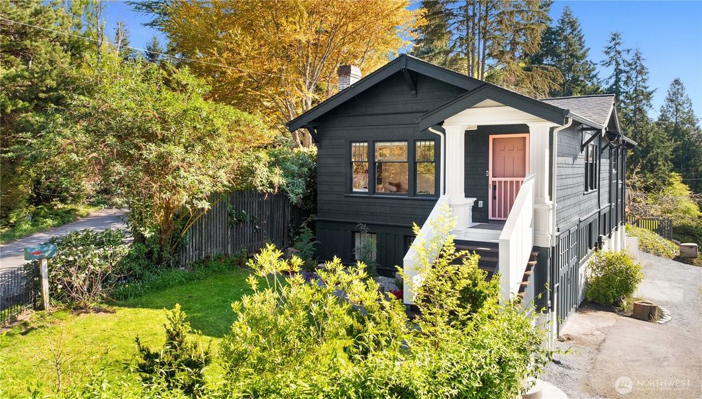 Photo of 6753 47th Avenue SW, Seattle, WA 98136 (MLS # 2361295)