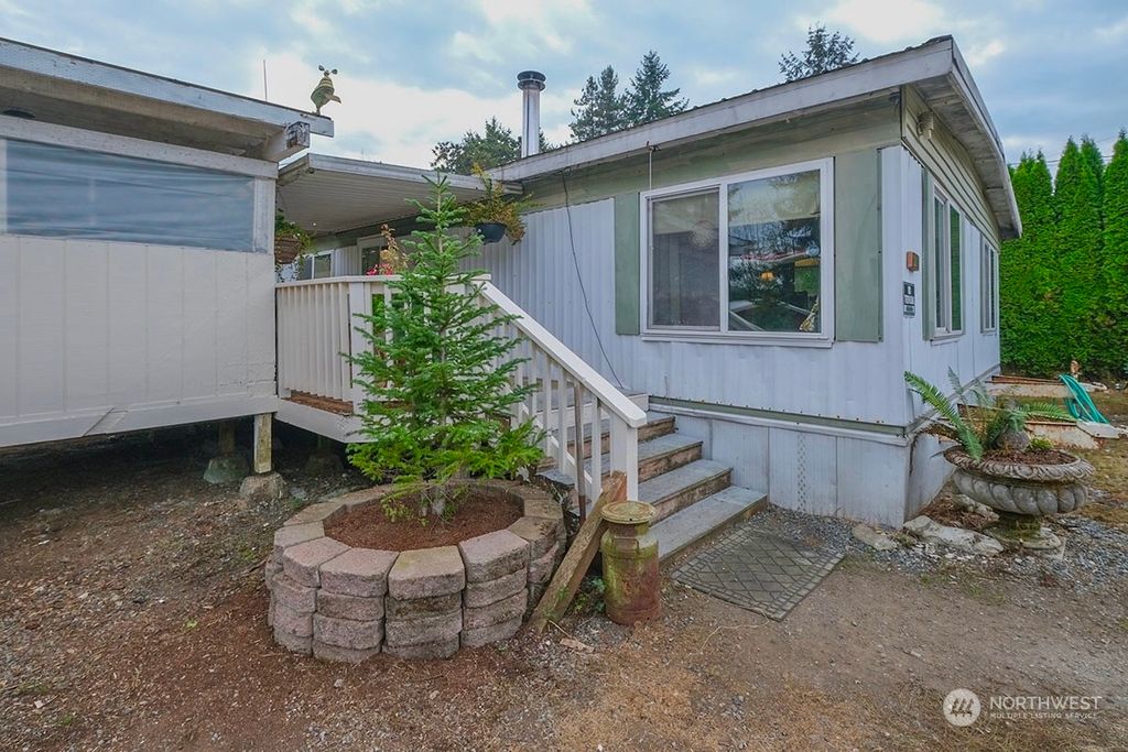 Photo of 10030 215th Place SE, Snohomish, WA 98296 (MLS # 2006465)