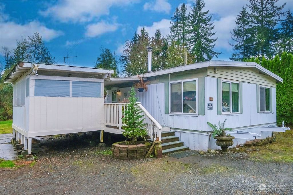 Photo of 10030 215th Place SE, Snohomish, WA 98296 (MLS # 2006465)
