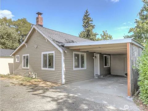 Photo of 609 S 84th Street, Tacoma, WA 98444 (MLS # 2444655)