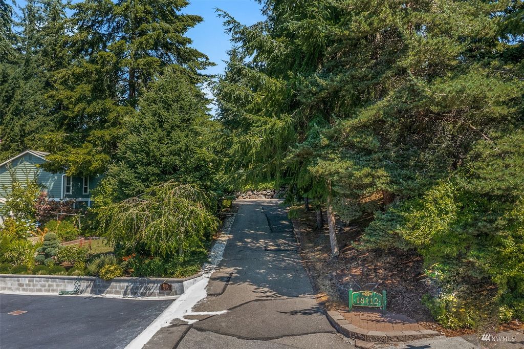 Photo of 18112 71st Avenue W, Lynnwood, WA 98037 (MLS # 1995640)
