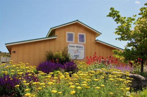 Photo of 70 E Wapato Lake Road, Manson, WA 98831 (MLS # 2438261) Photo of 70 E Wapato Lake Road, Manson, WA 98831 (MLS # 2438261)