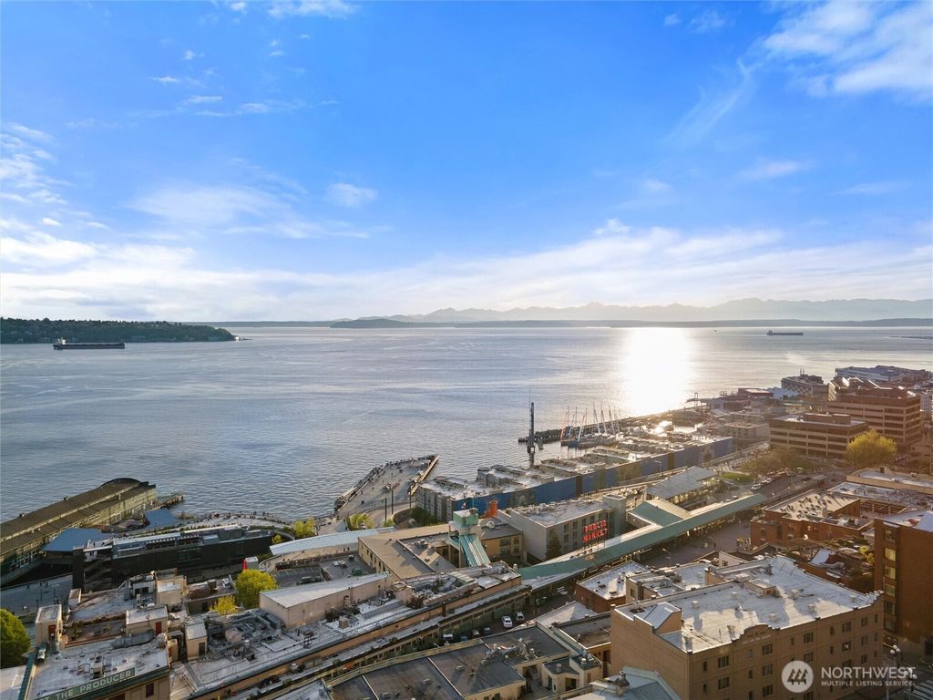 Photo of 1519 3rd Avenue #501, Seattle, WA 98101 (MLS # 2510201)
