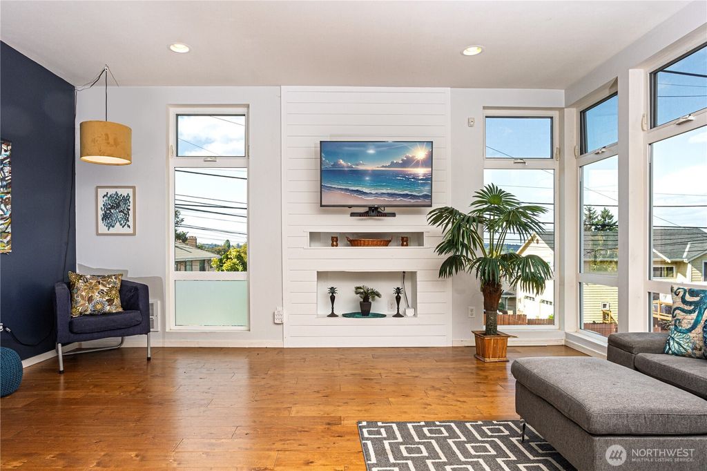 Photo of 5001 S Fletcher Street, Seattle, WA 98118 (MLS # 2411574)