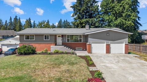 Photo of 21639 104th Place SE, Kent, WA 98031 (MLS # 2558194)