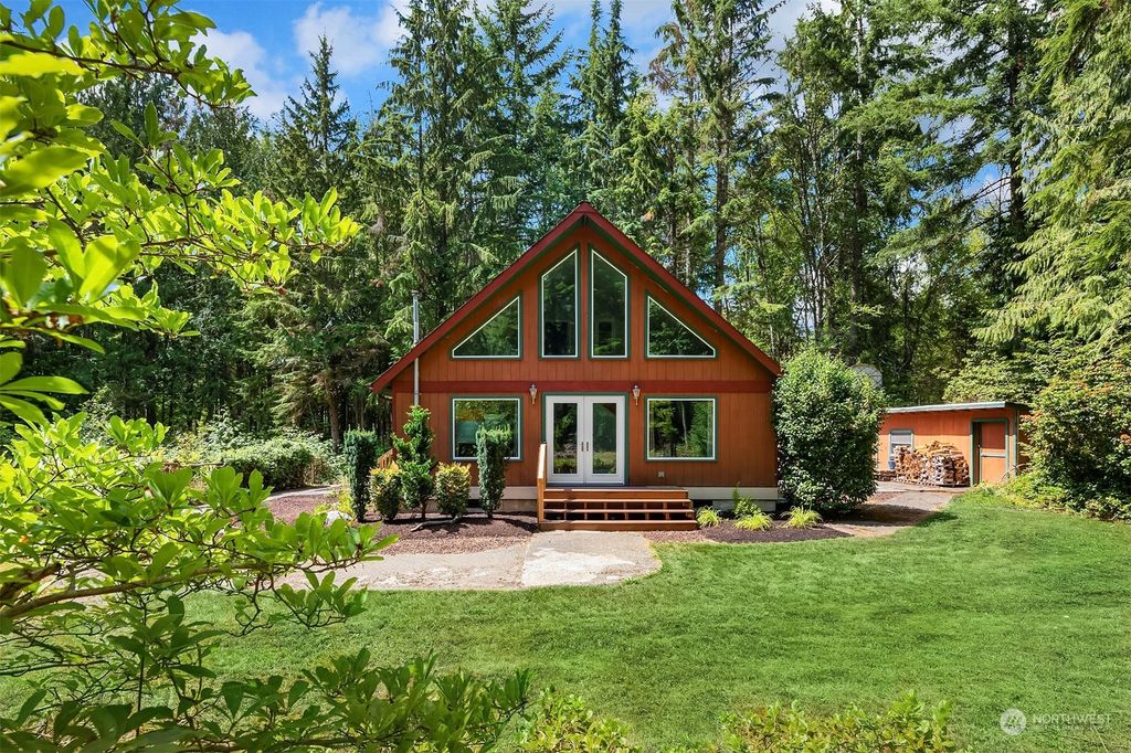 Photo of 1920 177th Avenue NE, Snohomish, WA 98290 (MLS # 2143783)