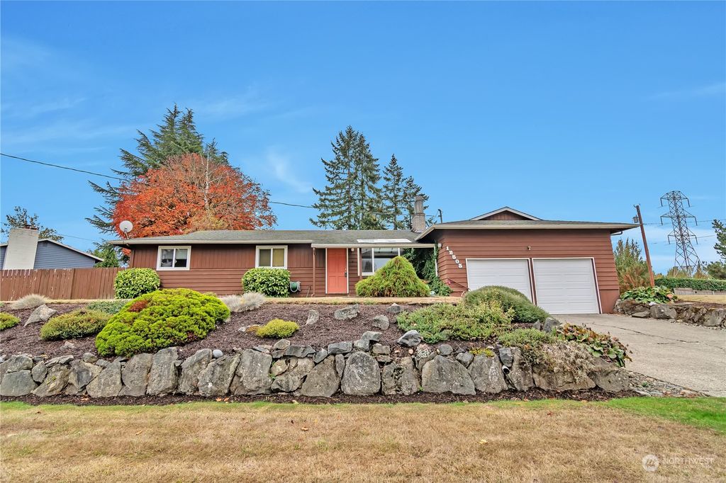 Photo of 12505 SE 73rd Place, Newcastle, WA 98056 (MLS # 2013091)