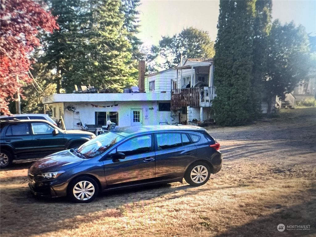 Photo of 13656 SE 7th St St, Bellevue, WA 98005 (MLS # 2314950)