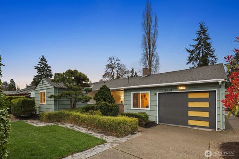 Photo of 2321 NE 128th Street, Seattle, WA 98125 (MLS # 2500847)