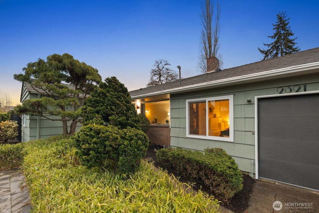 Photo of 2321 NE 128th Street, Seattle, WA 98125 (MLS # 2500847)