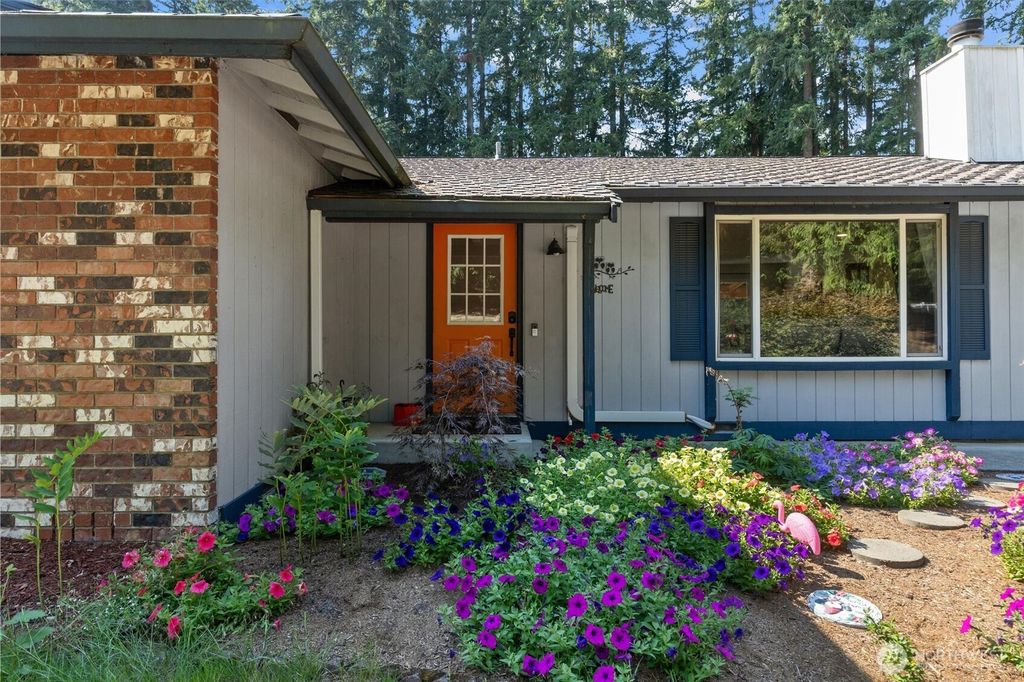 Photo of 25606 Mountain Drive, Arlington, WA 98223 (MLS # 2429291)