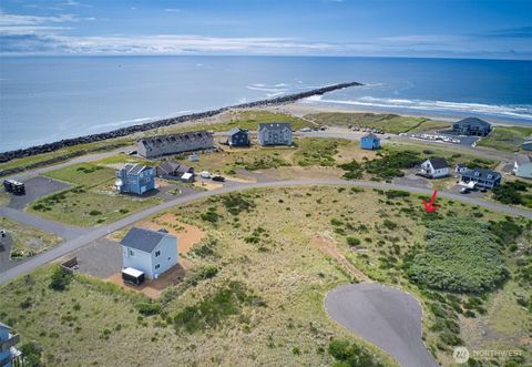 1420 Ocean Crest Avenue Ocean Shores WA 98569