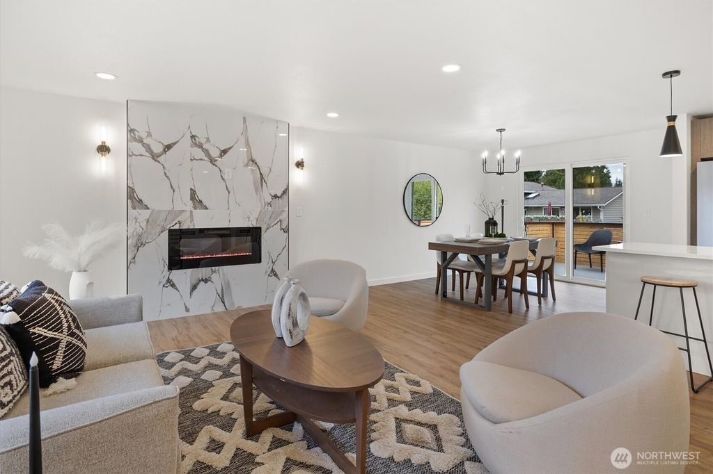 Photo of 2806 SW 340th Place, Federal Way, WA 98023 (MLS # 2336417)
