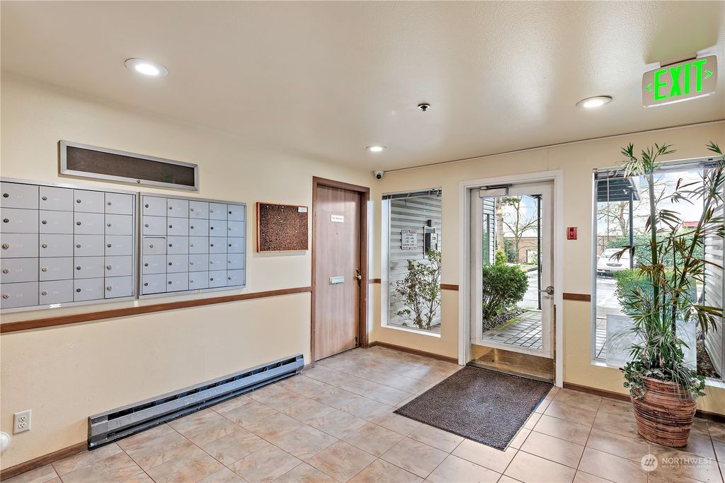 Photo of 1522 NE 175th Street #108, Shoreline, WA 98155 (MLS # 2201149)