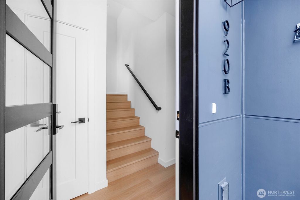 Photo of 920 16th Avenue #B, Seattle, WA 98122 (MLS # 2426359)