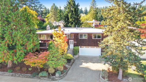 Photo of 7523 143rd Avenue NE, Redmond, WA 98052 (MLS # 2443687)