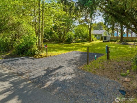 337 Mast Avenue Ocean Shores WA 98569