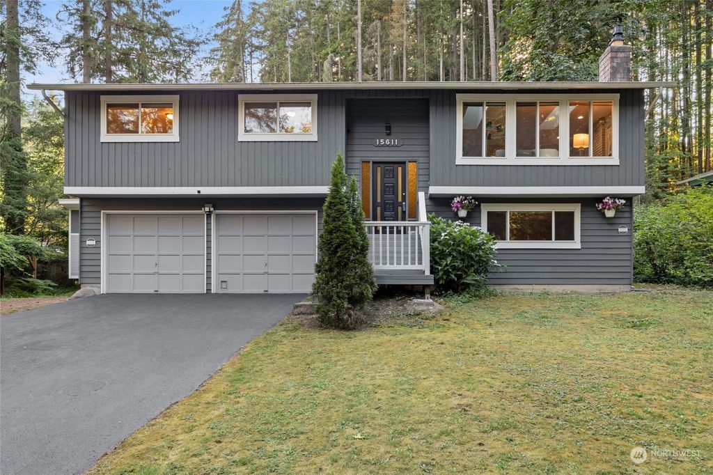 Photo of 15611 175th Avenue NE, Woodinville, WA 98072 (MLS # 2265843)