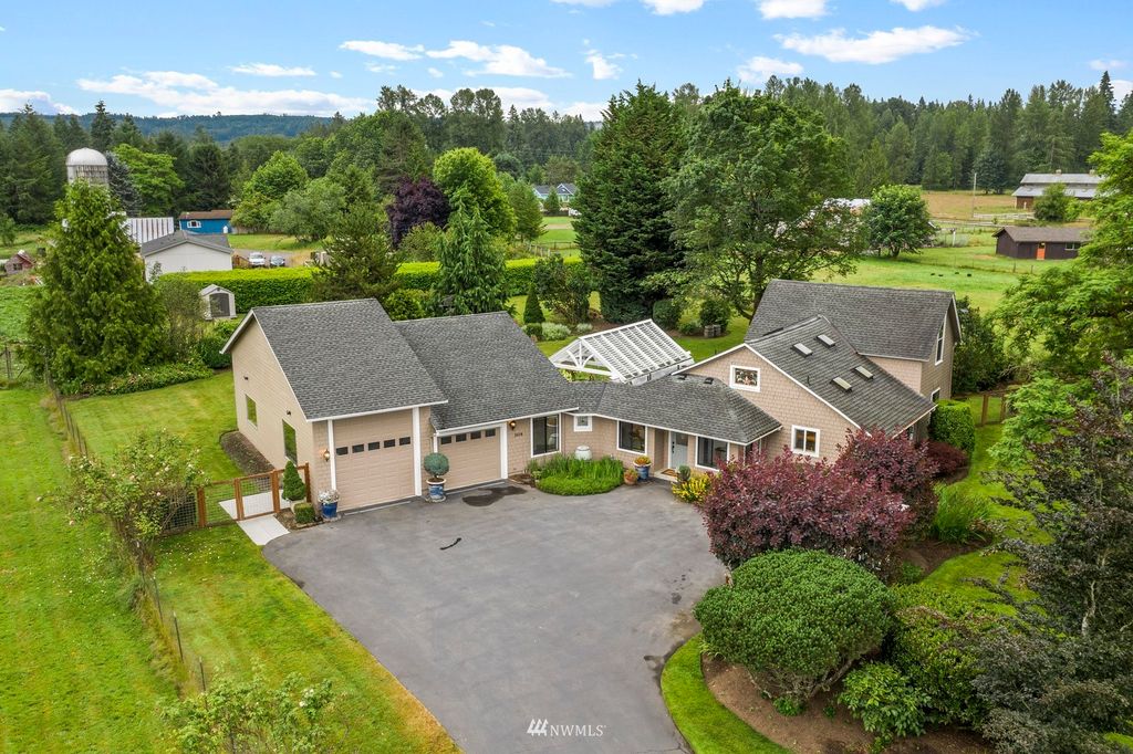 Photo of 2510 Fall City-Carnation Road NE, Carnation, WA 98014 (MLS # 1965074)