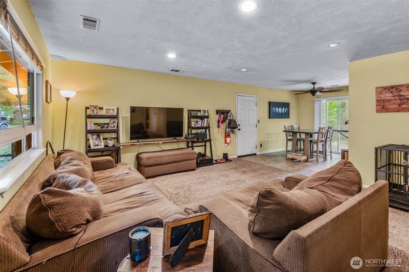 20 N Buckhorn Court