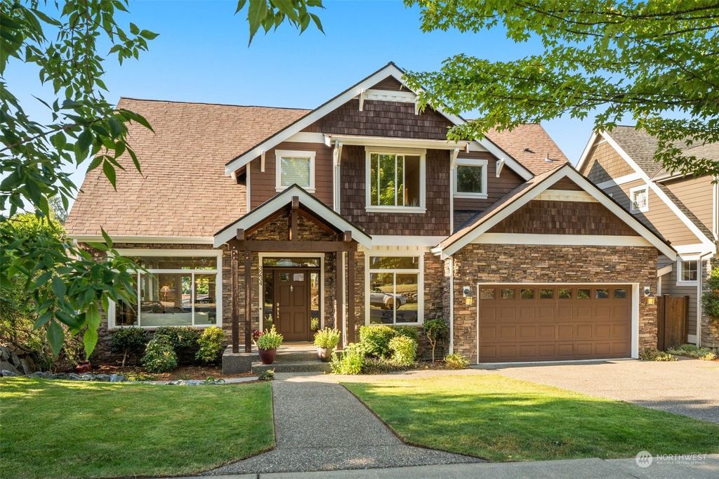 Photo of 3234 NE 100th Street, Seattle, WA 98125 (MLS # 2267552)