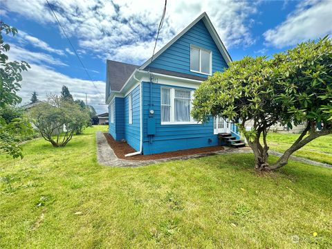 A home in Hoquiam