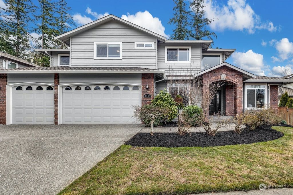 Photo of 4208 139th Place SE, Mill Creek, WA 98012 (MLS # 2044704)