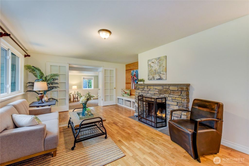 Photo of 7444 NE 156th Street, Kenmore, WA 98028 (MLS # 2367680)