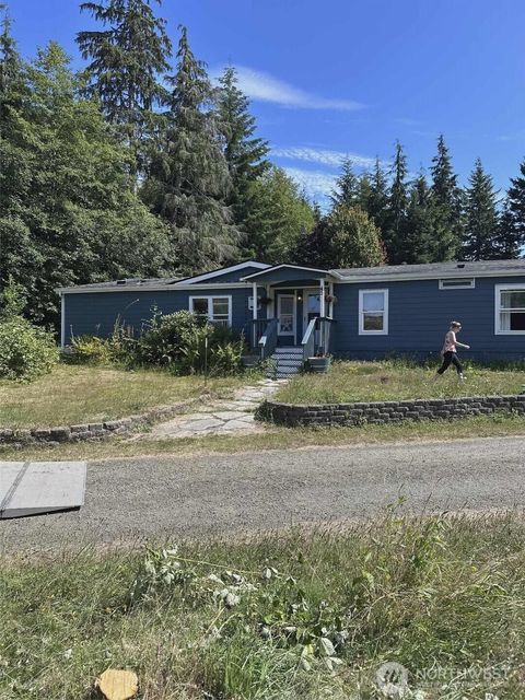 Photo of 45 Lynnwood, Hoquiam, WA 98550 (MLS # 2448728) Photo of 45 Lynnwood, Hoquiam, WA 98550 (MLS # 2448728)