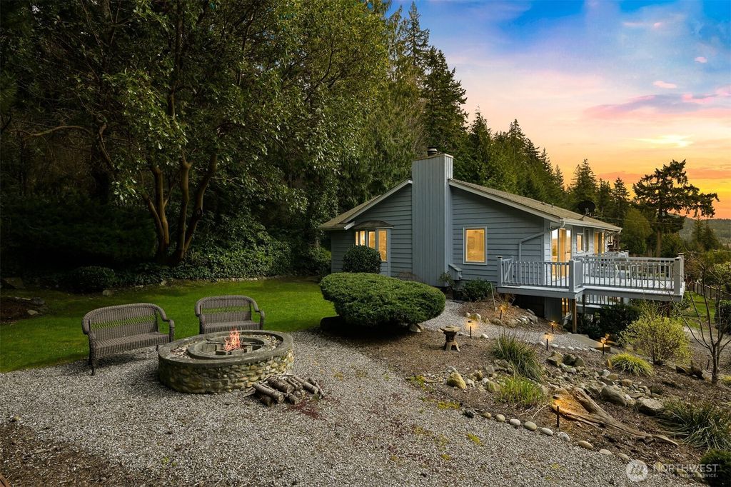 Photo of 1348 Chuckanut Drive, Bellingham, WA 98229 (MLS # 2497356)