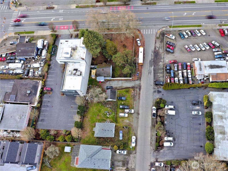 13502 Ambaum Boulevard SW