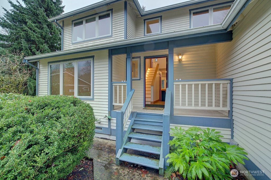 Photo of 617 NE 10th Street, North Bend, WA 98045 (MLS # 2476802)