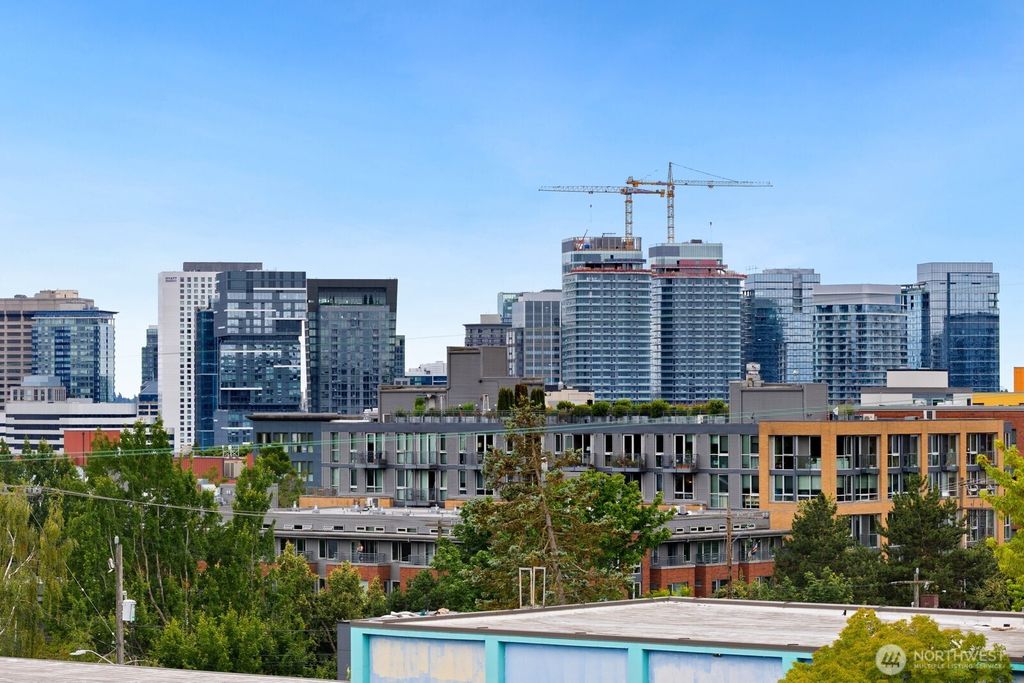 Photo of 702 11th Avenue E, Seattle, WA 98102 (MLS # 2392772)