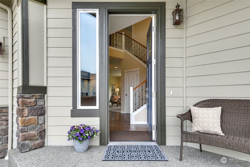 Photo of 22305 38th Avenue SE, Bothell, WA 98021 (MLS # 2049281)