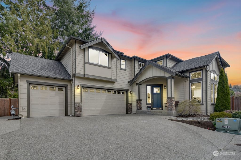 Photo of 22305 38th Avenue SE, Bothell, WA 98021 (MLS # 2049281)