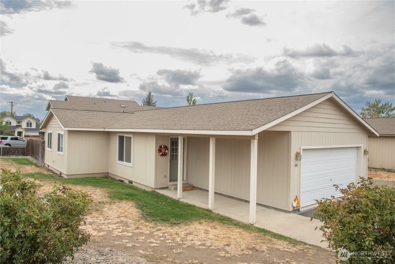 608 E Remington Drive