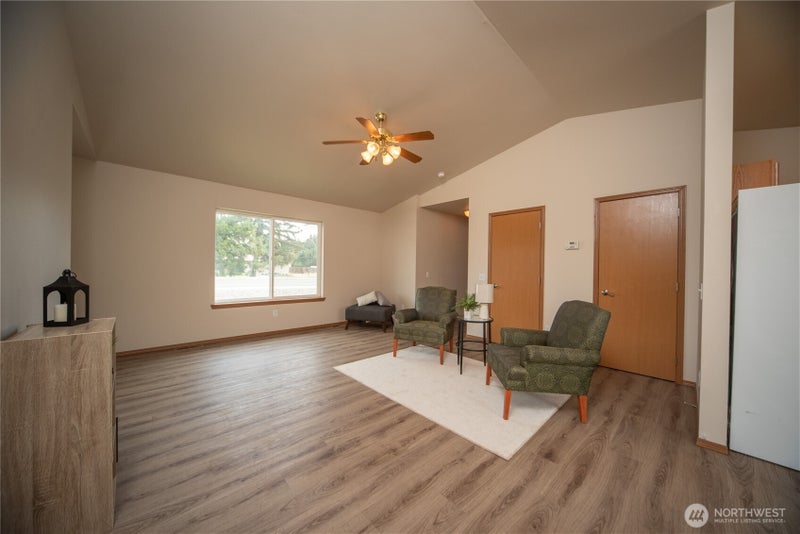 608 E Remington Drive