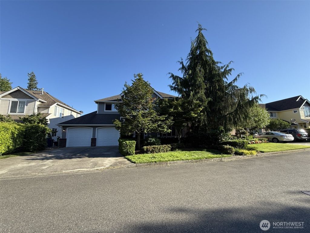 Photo of 16749 SE 173rd Street, Renton, WA 98058 (MLS # 2424529)