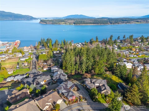 Photo of 2901 17th ST, Anacortes, WA 98221 (MLS # 2591088)