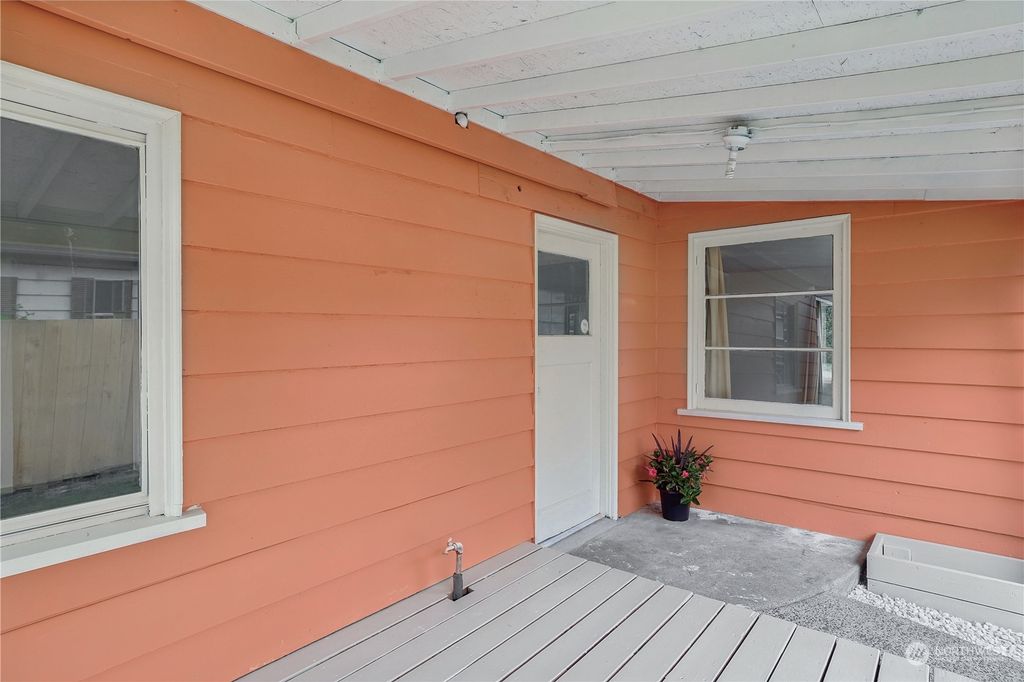 Photo of 3709 S 162nd Street, SeaTac, WA 98188 (MLS # 2238594)