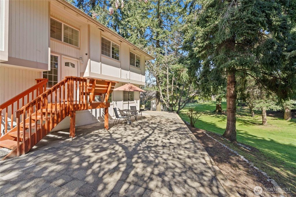 Photo of 2138 SW 305th Street, Federal Way, WA 98023 (MLS # 2501252)